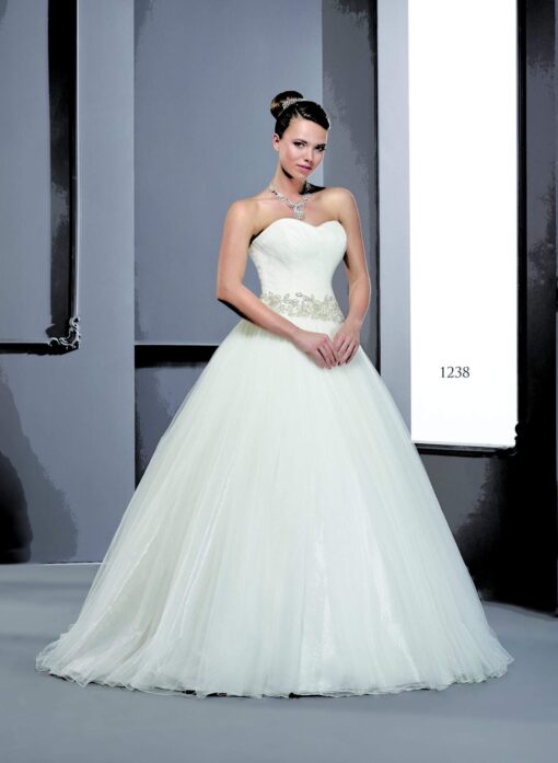 Organza Ball Gown Wedding Dresses