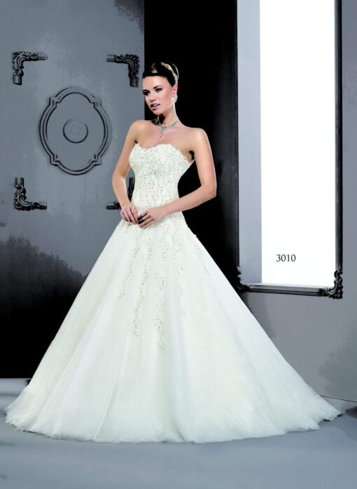 Style T3010 A-Line Designer Wedding Gowns