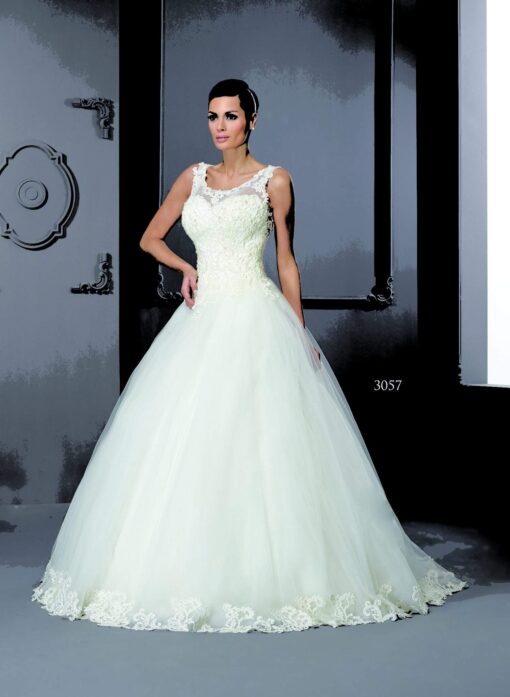 sleeveless scoop neck bridal gowns