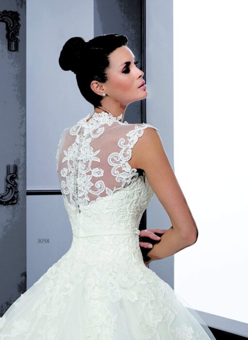 Sleeveless Designer Bridal Dresses