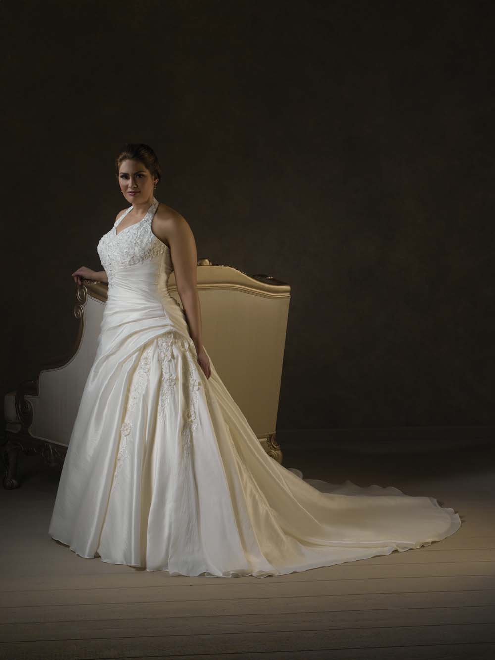 Style pic#m5 - Halter Wedding Dresses for Plus Size Women