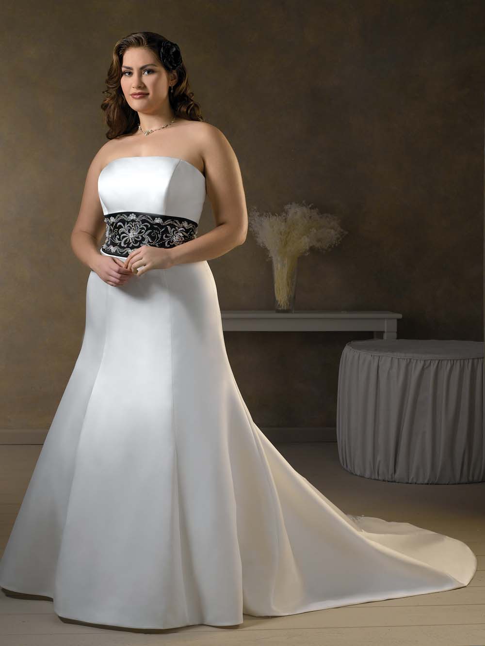 Strapless black and white wedding gown for plus size brides