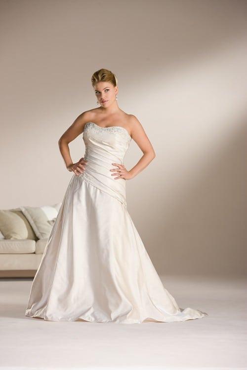 Style pic#ps2022 Plus Size Wedding Dresses with ruching