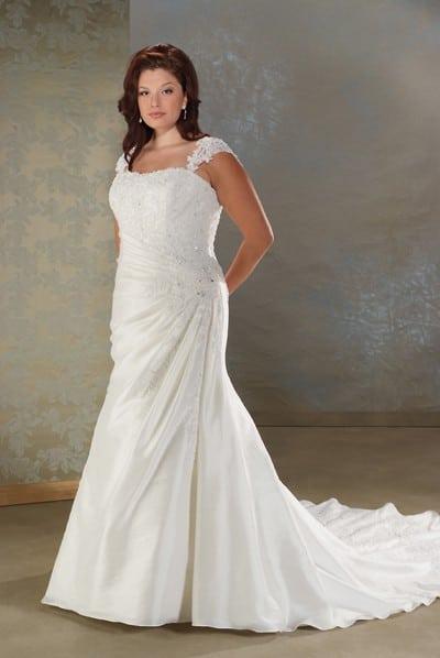 Wedding Gown for plus women with wide straps