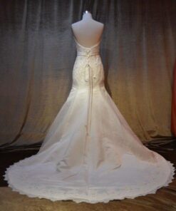 wedding gowns with chapel train