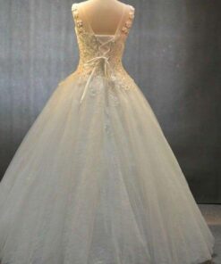 wedding gowns with lace up back