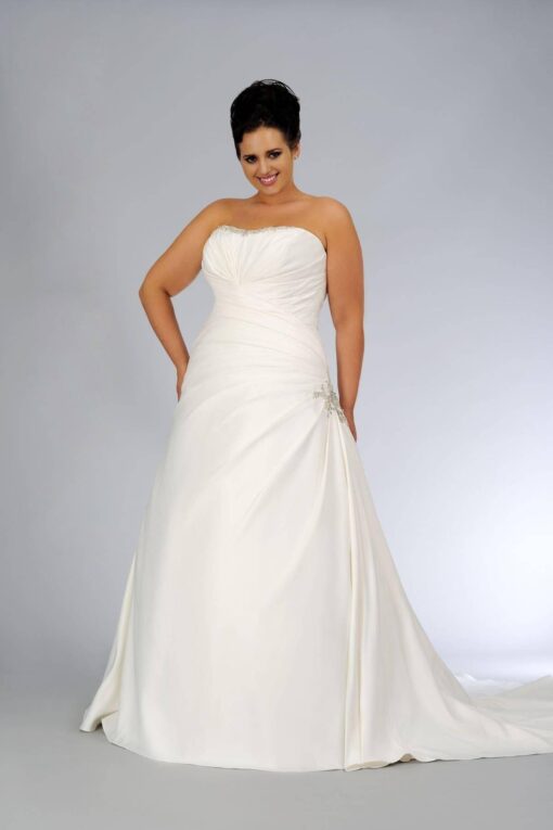 Straplessa lineBridalGownforPlusSizeBride