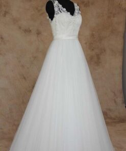 Sleeveless aline Wedding Gown