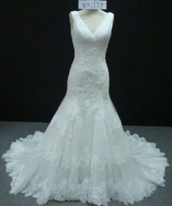 fitandflareSleevelessv neckweddingdresses