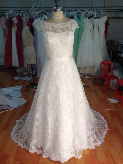 Solid Lace Wedding Gown for Plus Size Brides