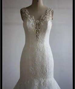 closev neckweddinggown