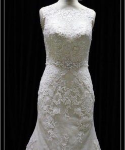 Style ha130 close classic lace wedding dress