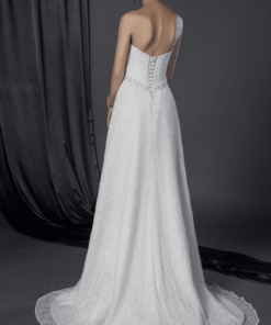 crossbackneckdesignweddingdress dariuscordell