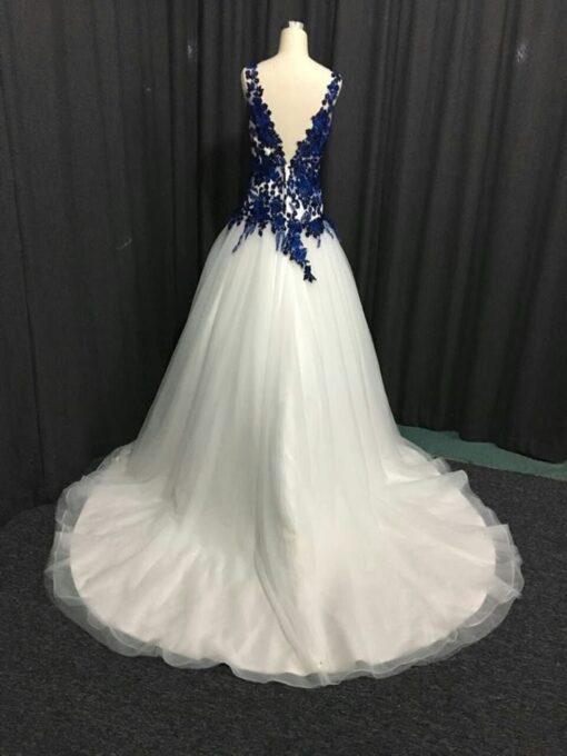 bluea lineweddinggowns dariuscordell