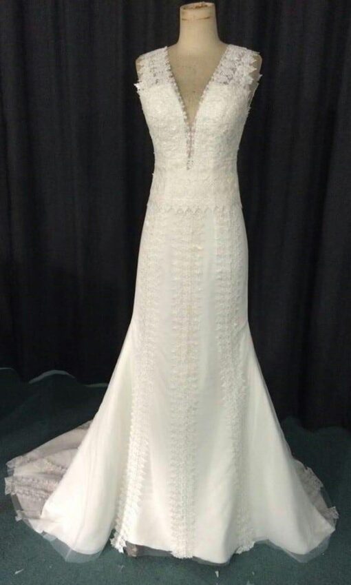 v neckdesignerweddingdresses dariuscordell