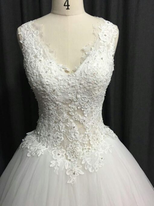 Sleevelessa lineWeddingGowns DariusCordell