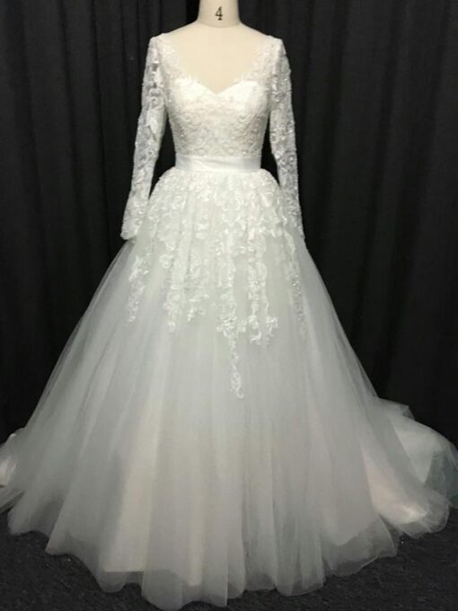 Style#LongSleeveLaceWeddingGown DariusCordell