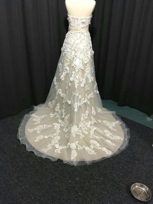 style sun lace two tone wedding gown trains