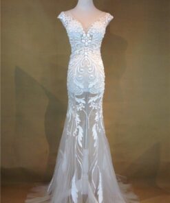 Style#yaz  Capsleevehautecoutureweddinggowns DariusCordell