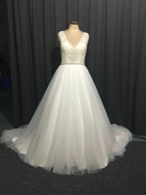 Style#LatticebeadedlaceweddingdressfromDariusCordellCoutureFashionDesigns