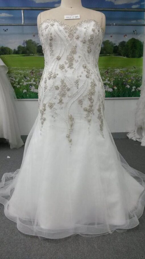 Style# Whiteplussizebeadedweddingdressfromdariuscordellcouturefashiondesigns