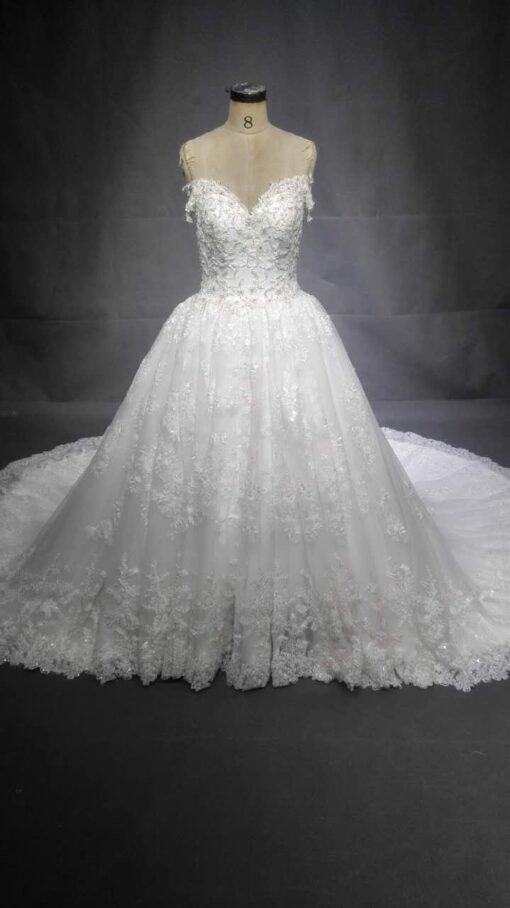 LaToriadress beadedlaceweddingdresses dariuscordell