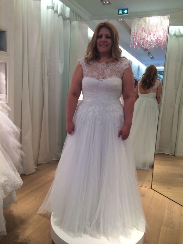 cap sleeve plus size wedding dresses